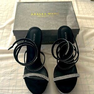 Azalea Wang Cosmo Black